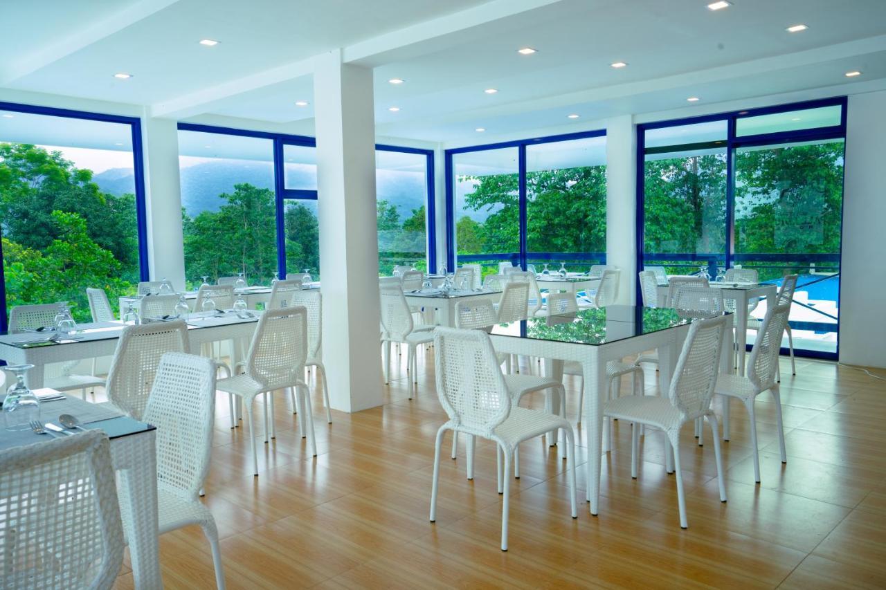 The Palladium Hotel Coron Exterior photo