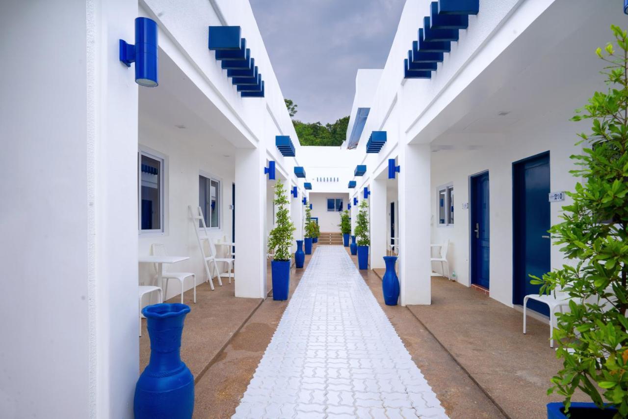 The Palladium Hotel Coron Exterior photo